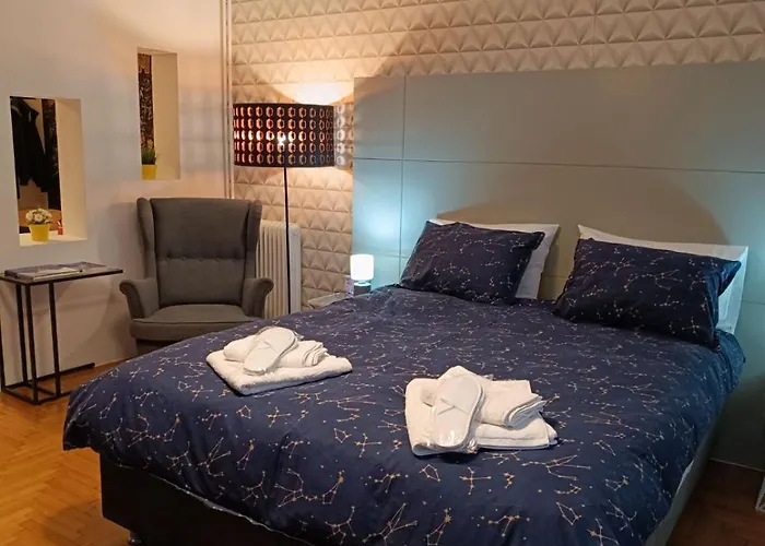 Plaka Hideaway Suite